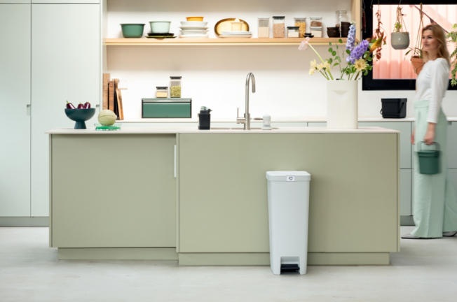Бак для мусора с педалью Brabantia Step Up 40 л серый 800009 фото
