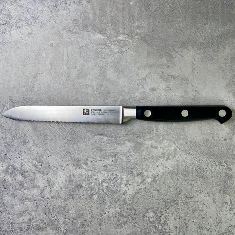 Нож универсальный 13 см Zwilling Professional S с зубчиками 31025-131-0 фото