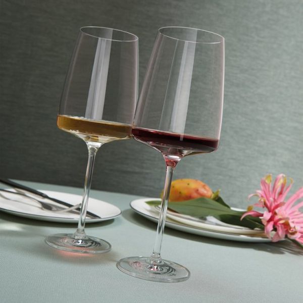 Набір з 2 келихів для вина 363 мл Schott Zwiesel Senses Light & Fresh 122426_le фото