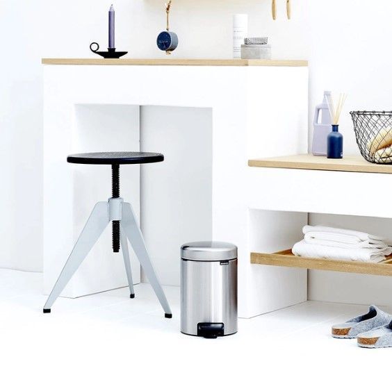 Бак для мусора Brabantia Pedal Bin NewIcon 5 л серый 112645 фото