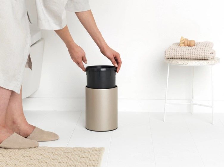 Бак для сміття Brabantia Touch Bin 3 л бежевий 304668 фото