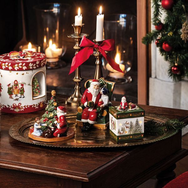 Статуетка Санта в кріслі Villeroy & Boch Christmas Toys Memory 10х15 см 1483276636 фото