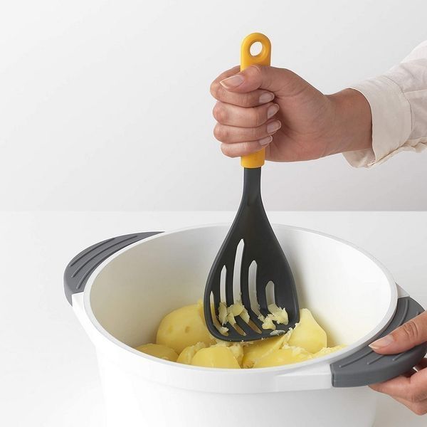 Картофелемялка-ложка Brabantia Tasty+ 26,3 см желтая 122866 фото