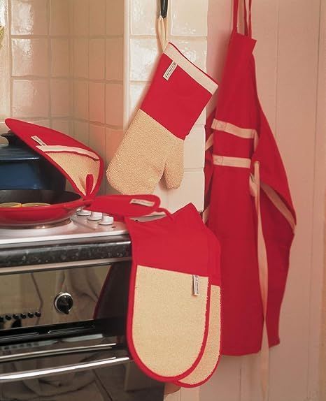 Кухонний фартух Le Creuset 88х80 см Cerise 95000700600000 фото